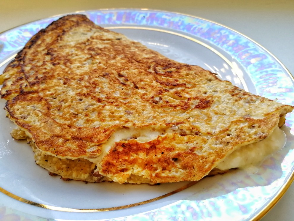 Овсяноблин с творожно-банановой начинкой