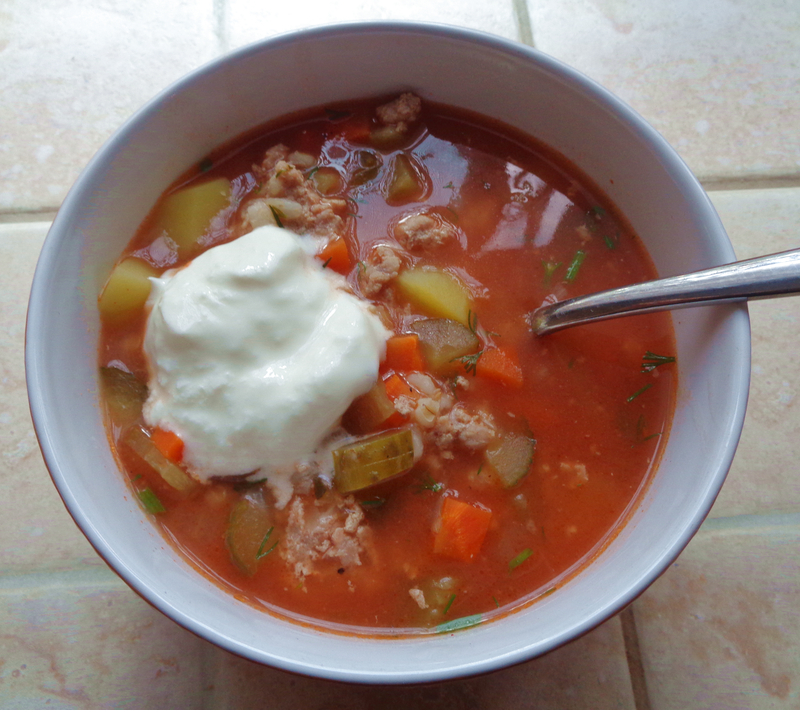 Классический рассольник с перловкой и солеными огурцами рецепт с фото пошагово