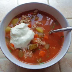 Рассольник с перловкой и солеными огурцами, рецепт