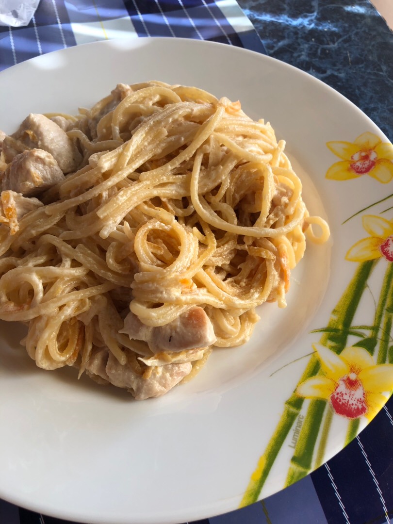 Паста с курицей в сметане 🍝 рецепт с фото пошаговый от Ксения - Овкусе.ру