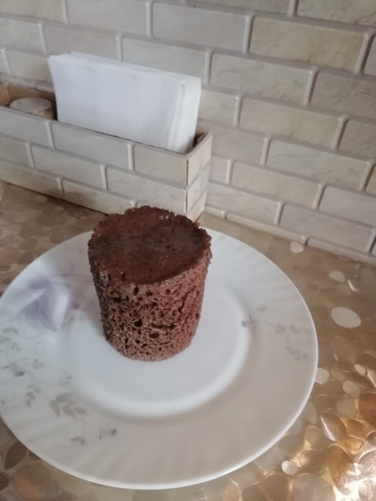 Chocolate cake in a cup in 3 minutes