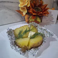 Картофель запечённый в фольге