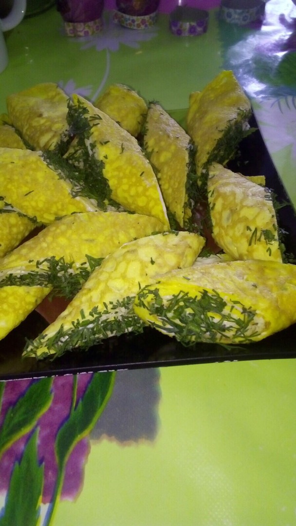 Яичные рулетики (они же омлетные блинчики)