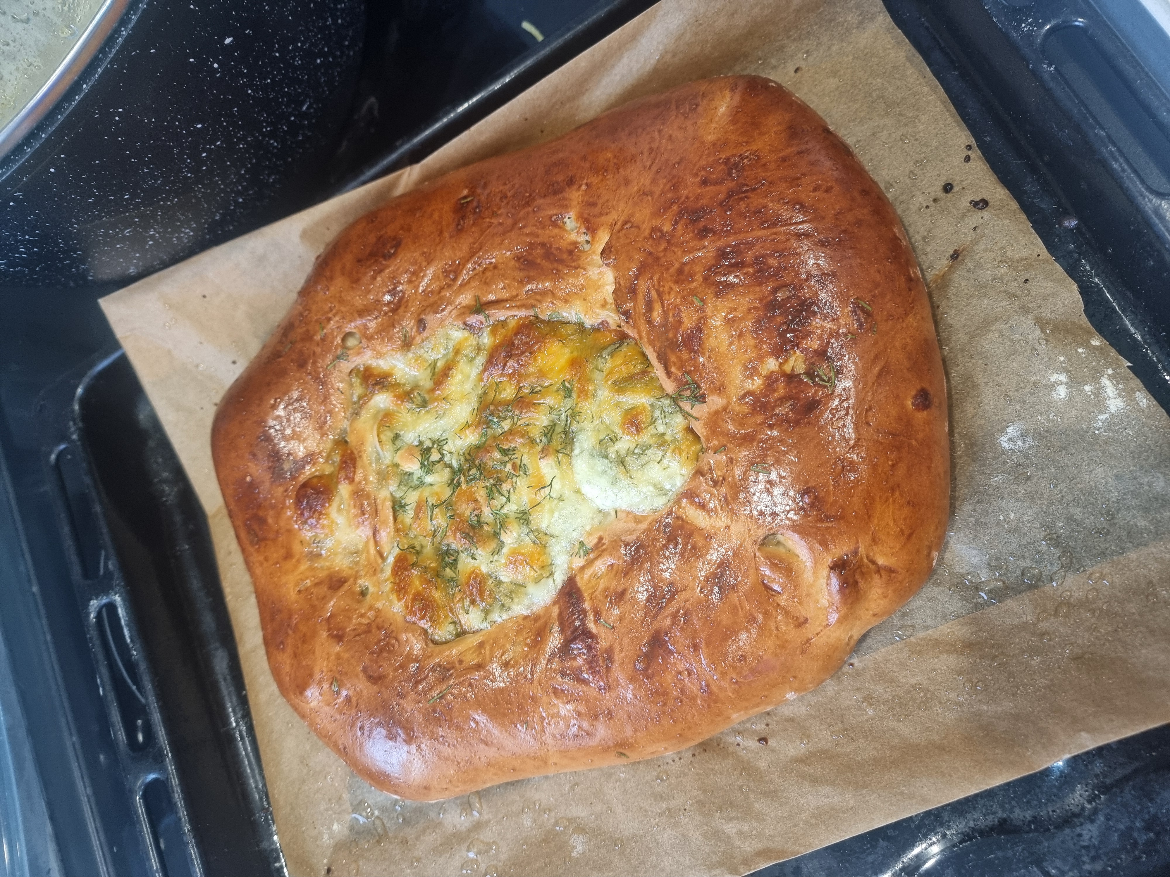 Пирог с картофельным пюре и сыром
