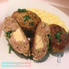 Сочные котлеты с сыром