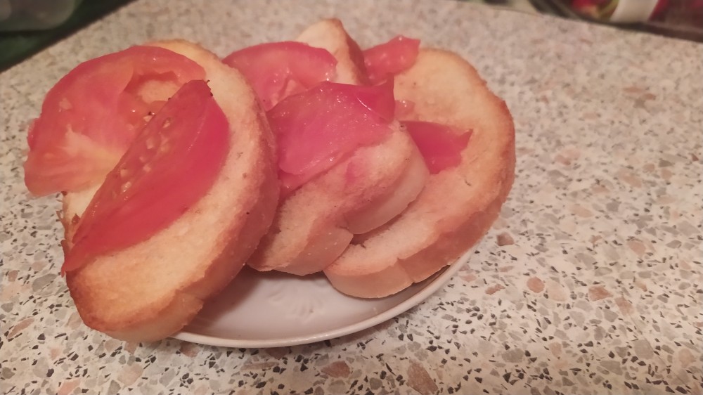 Бутерброды с помидором 🍅