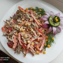 Салат с куриной печенью