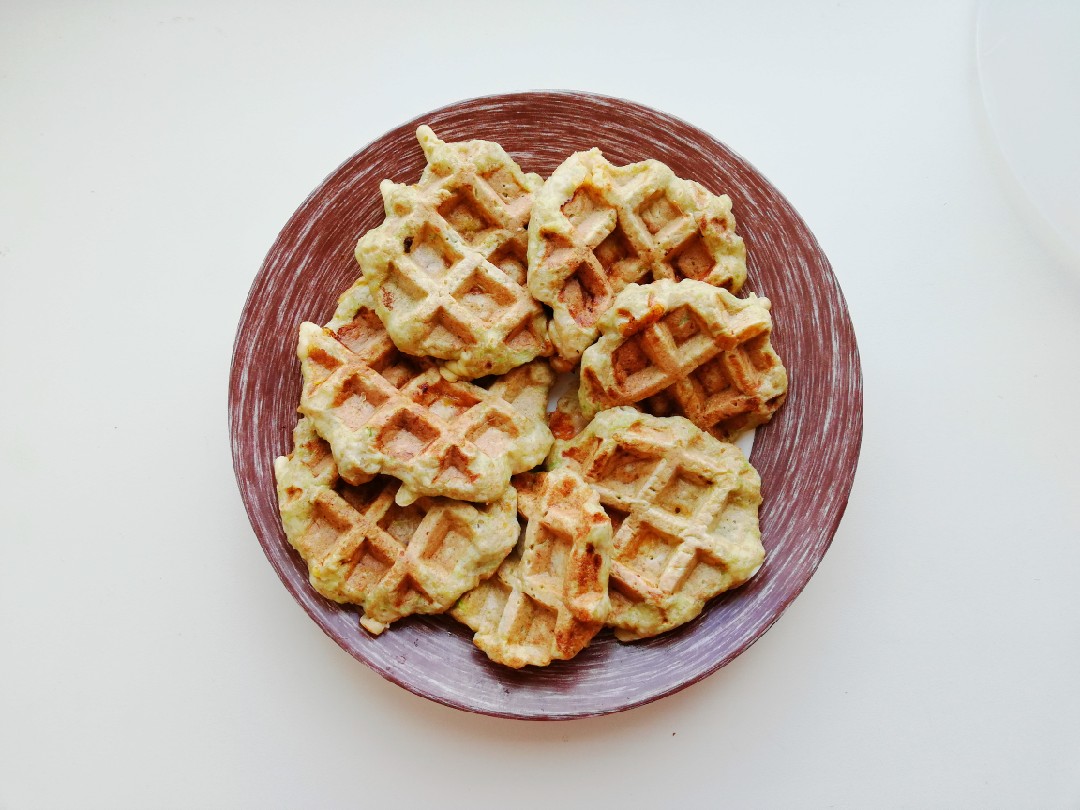 Вафли из кабачка с начинкой