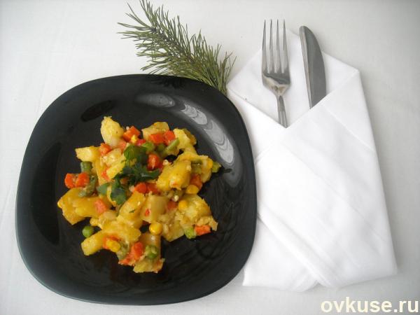 Тушёный картофель с овощной смесью "Мексиканская"