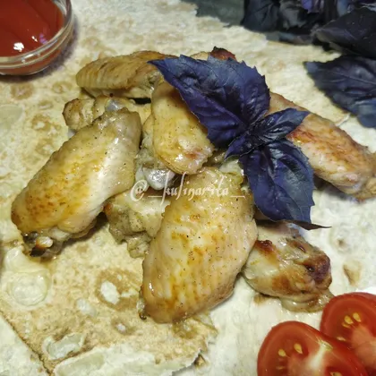 Куриные крылья в маринаде из меда и корицы