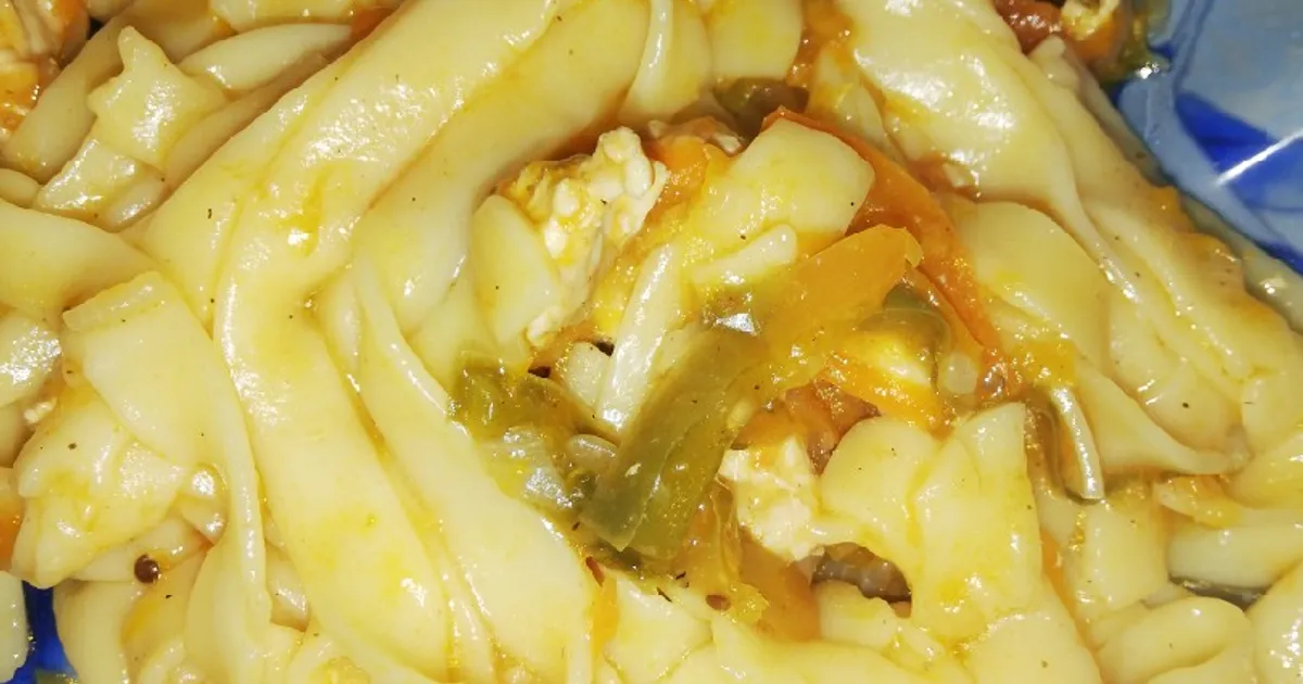 Макароны "Гнезда Папарделле" в сковороде с курицей и овощами рецепт с ...