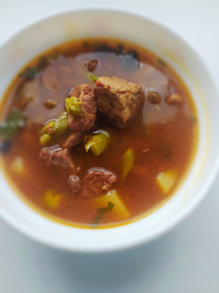 Паприкаш с говядиной и спаржей