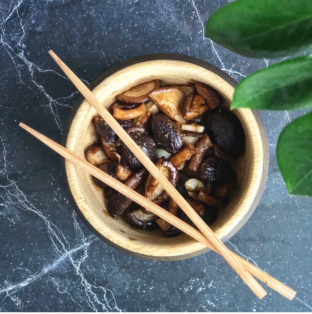 Острый салат с шиитаке, пошаговый рецепт на ккал, фото, ингредиенты - Ла Ванда