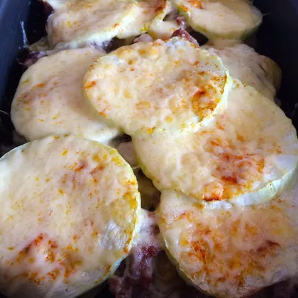 Картошка с фаршем и кабачками в духовке