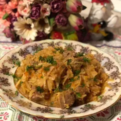 Тушёная капуста с мясом