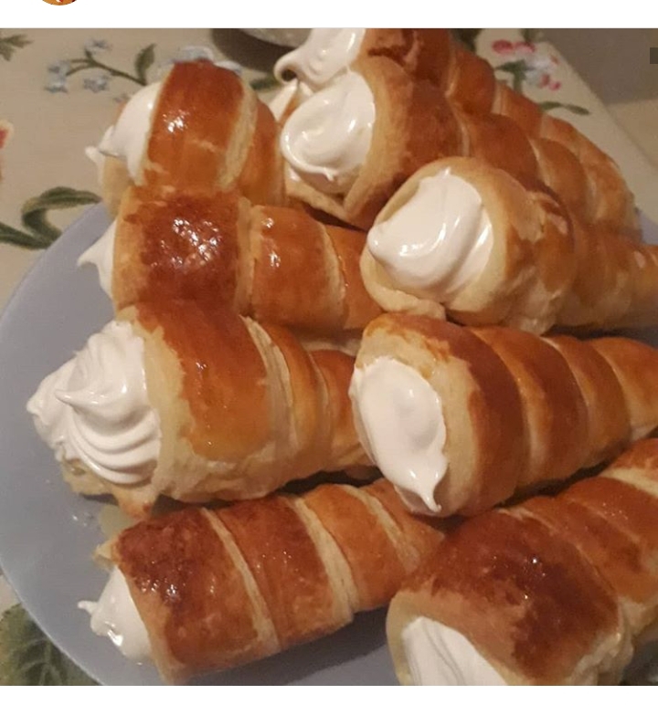 Трубочки с белковым кремом