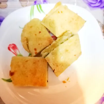 Хачапури с сулугуни и зеленью