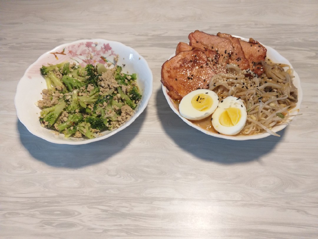 Брокколи с тофу и чесноком