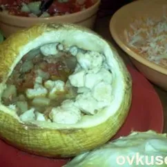 Мясо, запеченное в тыкве