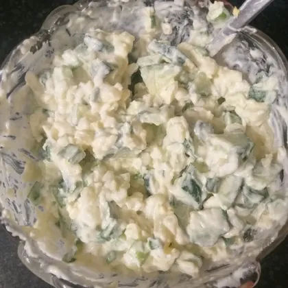 Сытный и вкусный салат из картошки