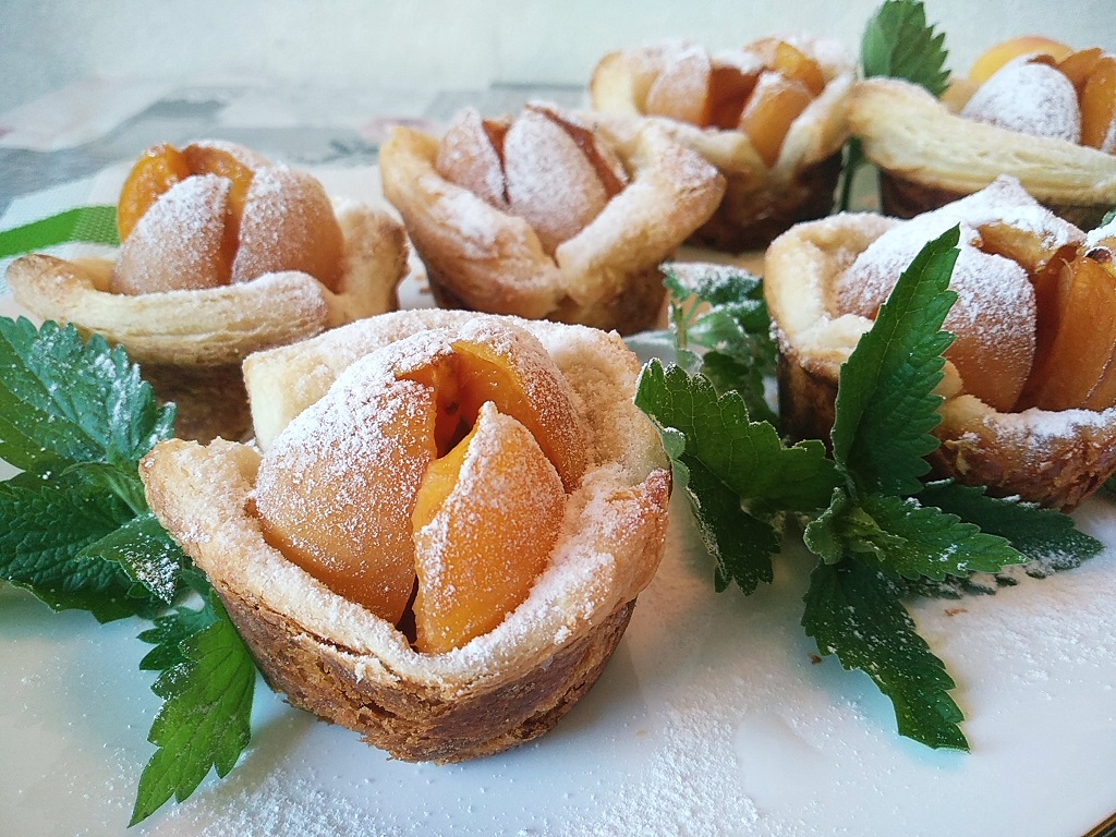 Слоеные корзиночки с абрикосами!