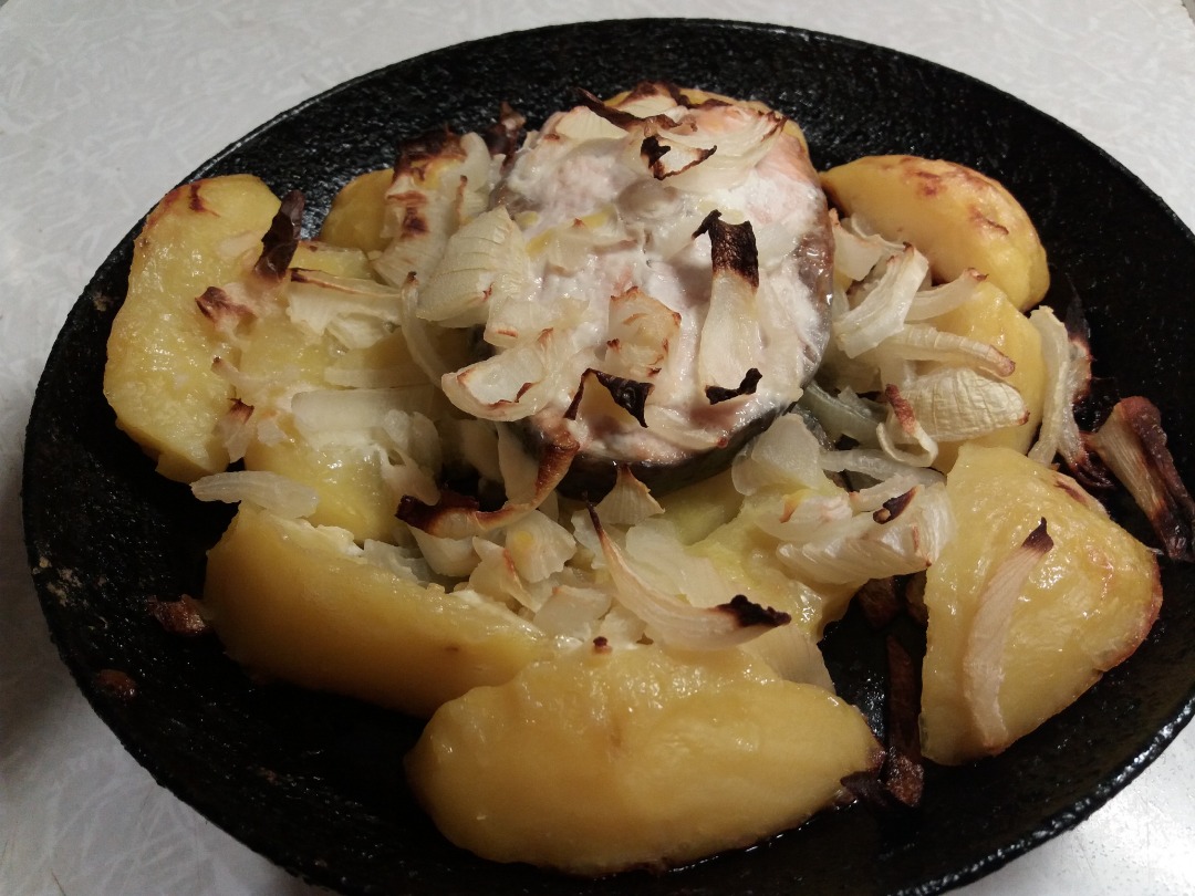 Рецепт приготовления жареной трески с запеченной картошкой в испанском стиле