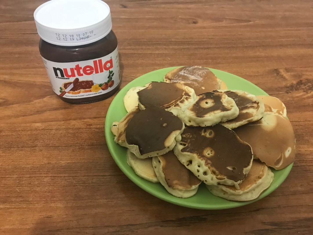 Хоткейки с нутеллой