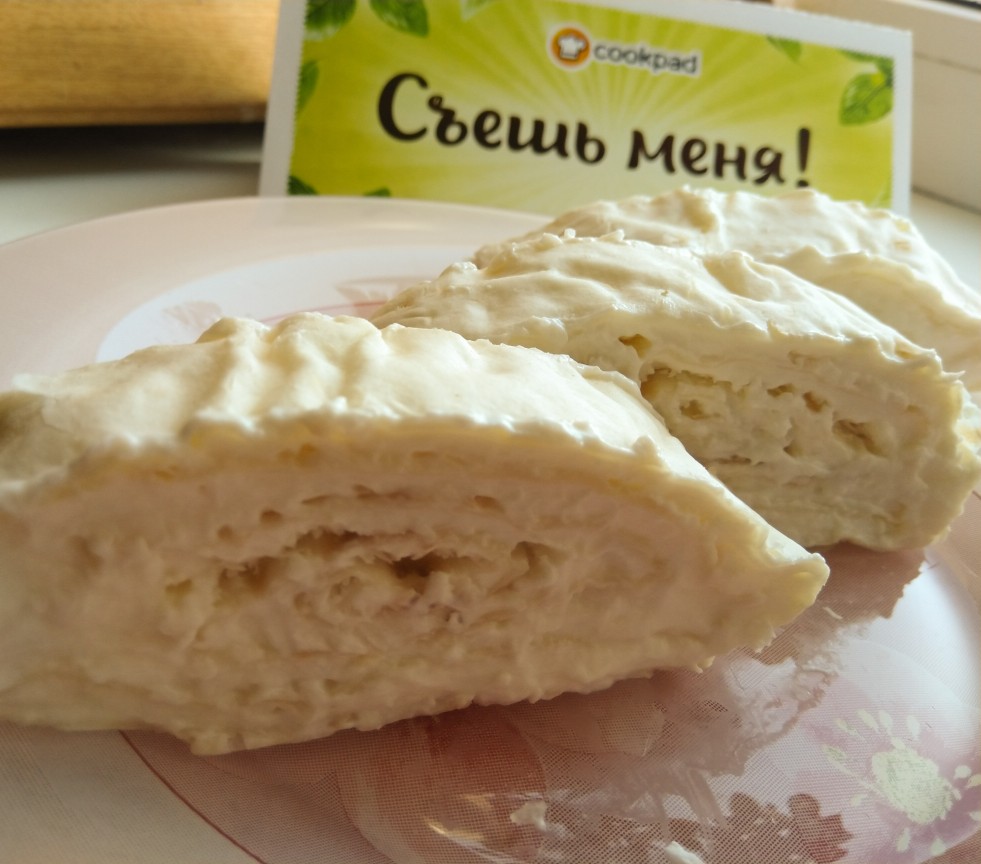 Рулет с творожным сыром и кокосом