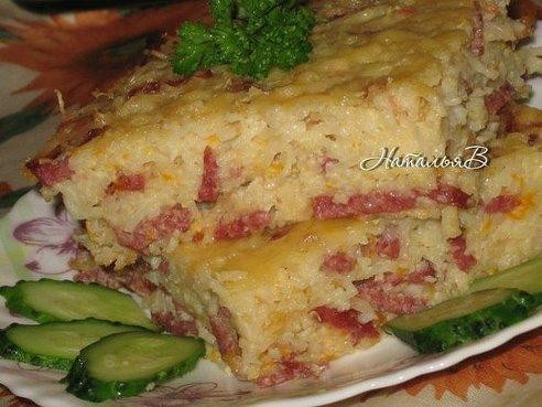 Запеканка "сытная" - с вермишелью, копченой колбаской и овощами