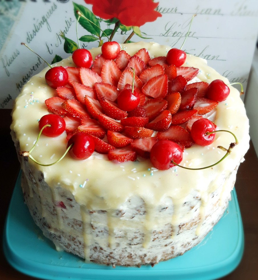Бисквитный торт с кремом из сгущенки - пошаговый рецепт с фото на конференц-зал-самара.рф
