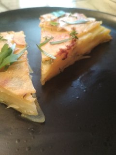 Картофельный гратен с пряными травами