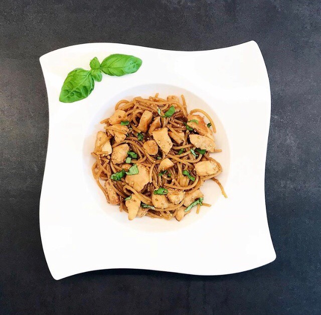 Спагетти с курочкой терияки