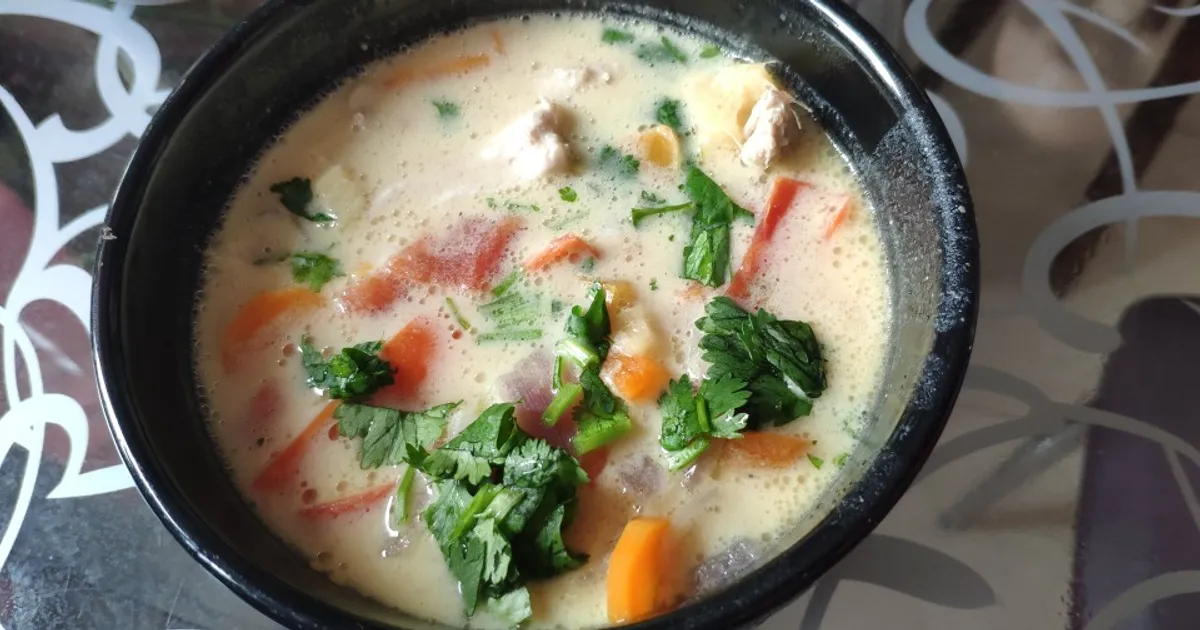 Tom Kha Gai. Кокосовый суп с галангалом и курицей