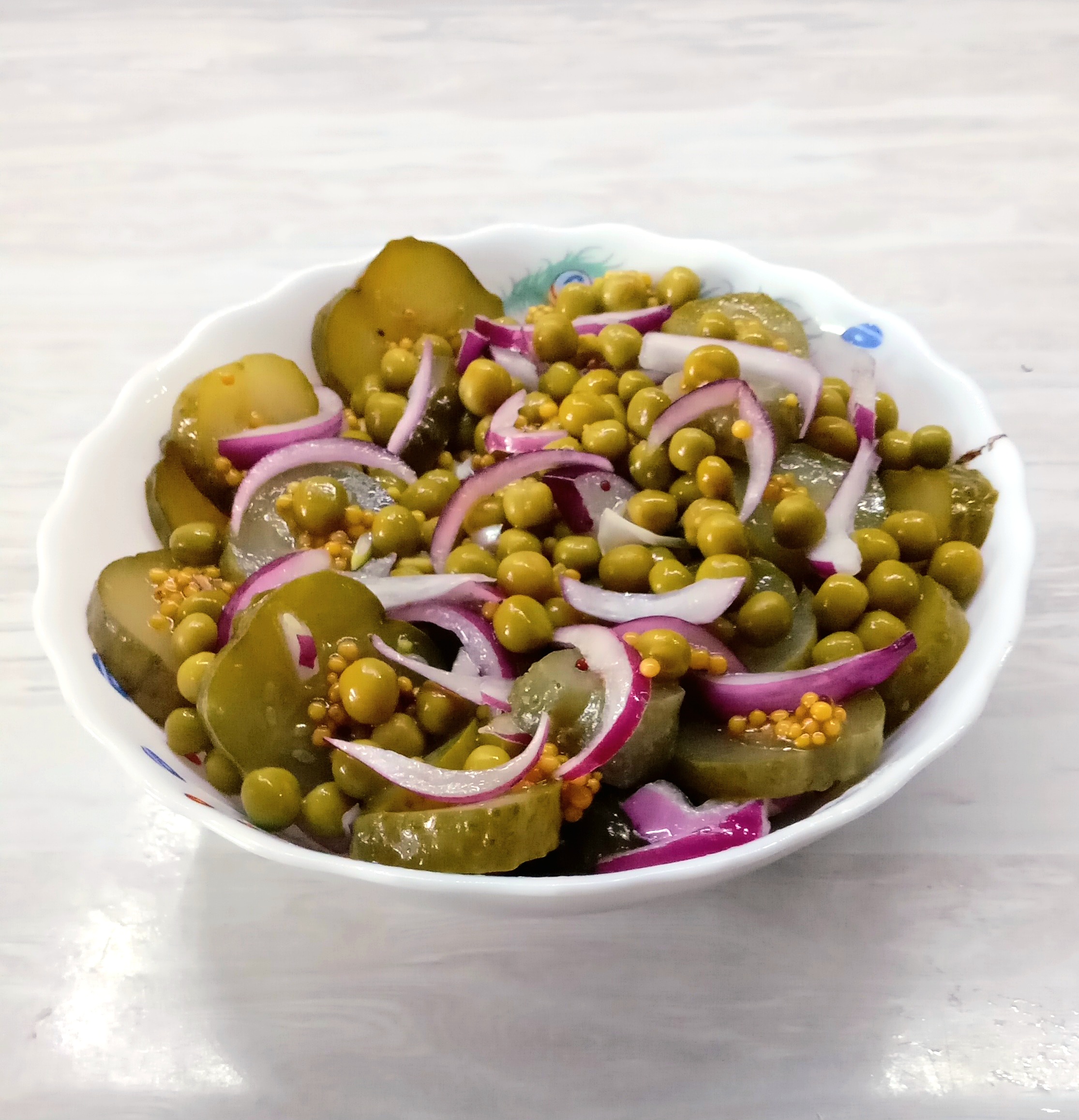 Салат из капусты, горошка, огурца и яиц — рецепт с фото пошагово +видео