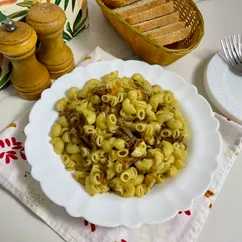  Макароны с тушенкой 