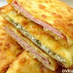 Сырные лепешки с начинкой