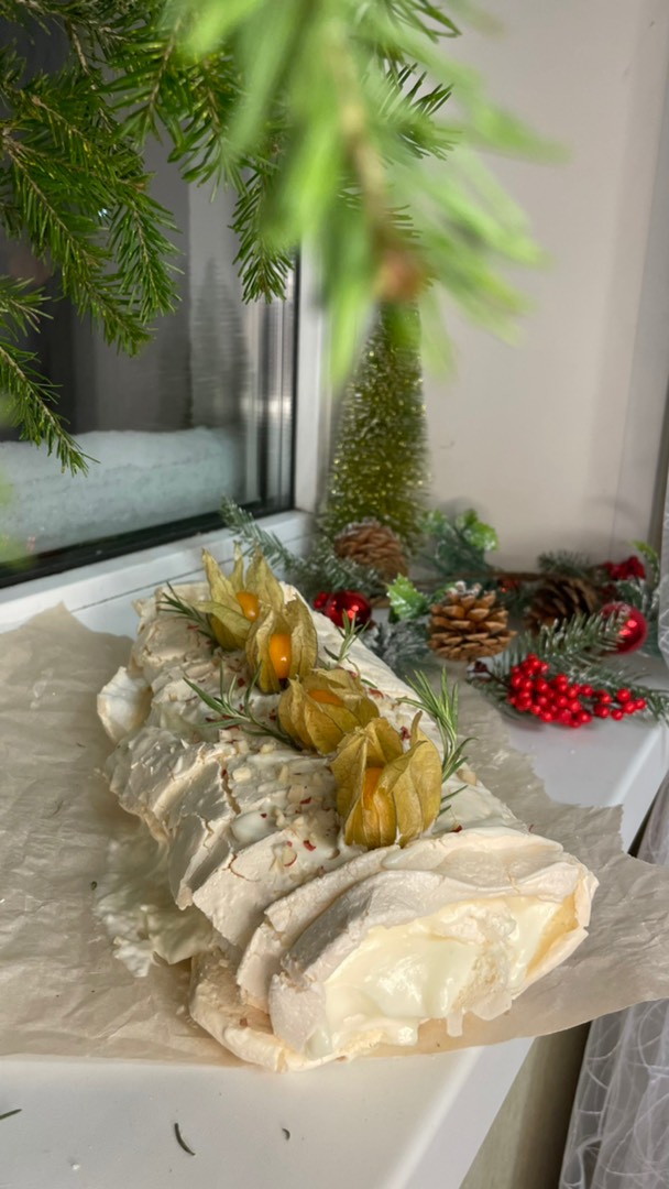 Меренговый рулет