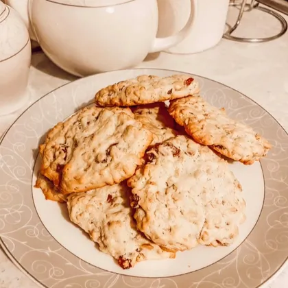 Овсяное печенье с изюмом