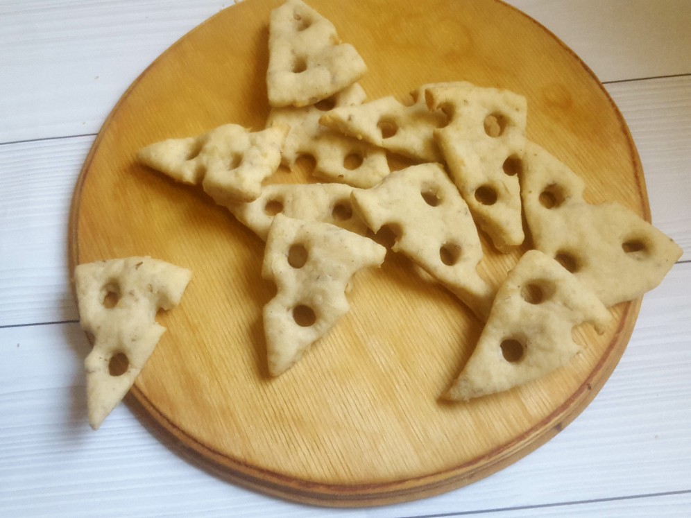 Сырные крекеры