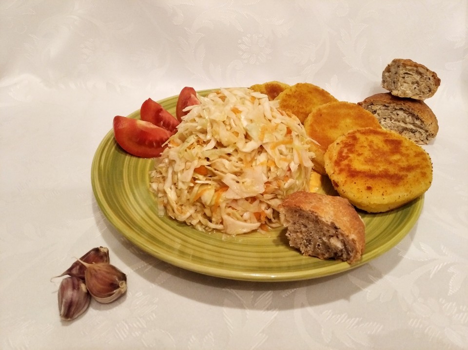 Салат из капусты (закуска)