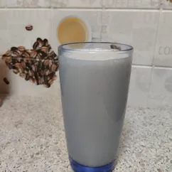 Молочный банановый коктейль