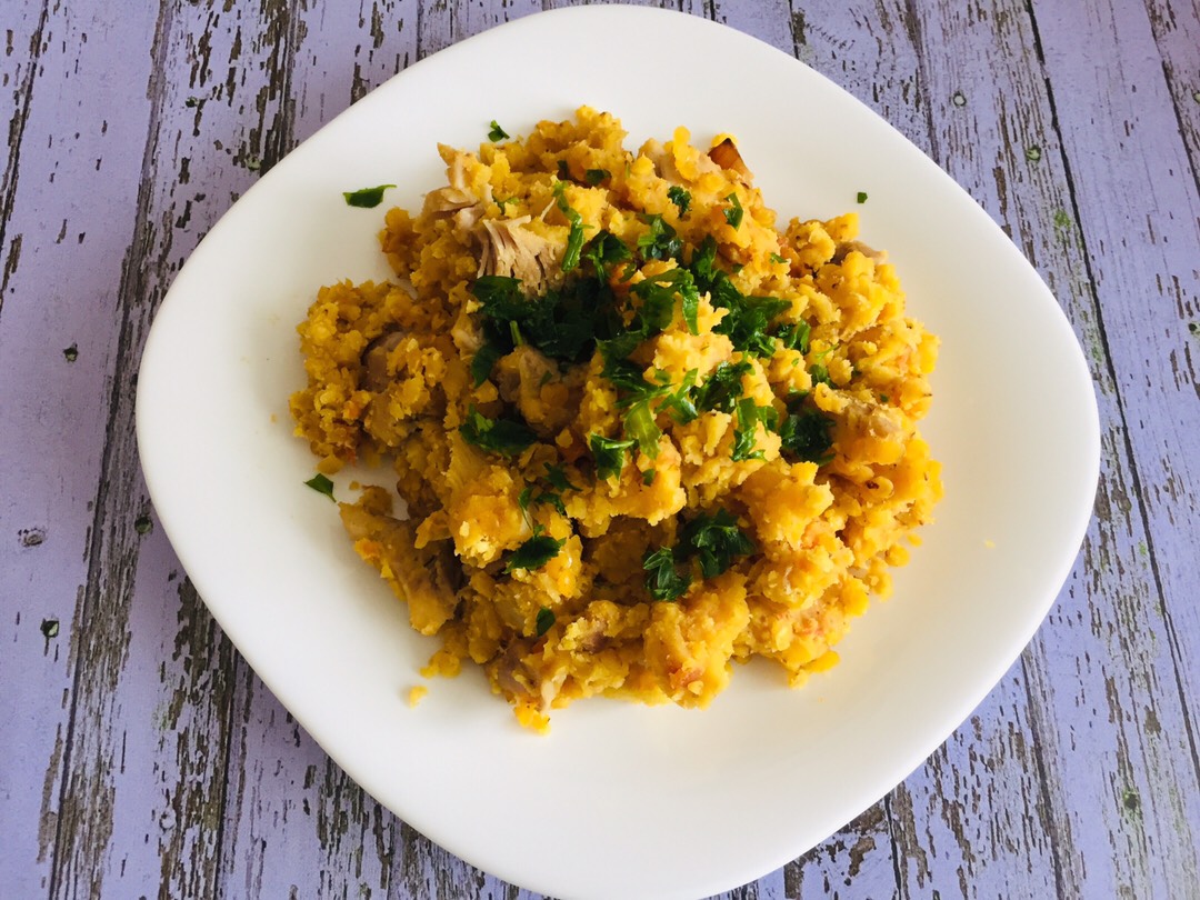 Чечевица с курицей и овощами в мультиварке🥘