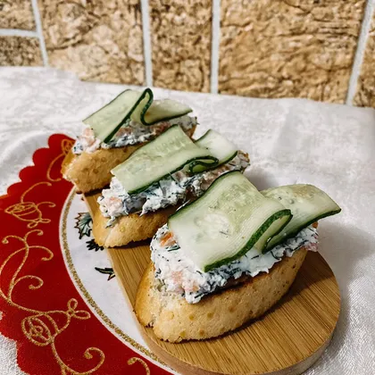 Нежные бутерброды с красной рыбой на Новогодний стол