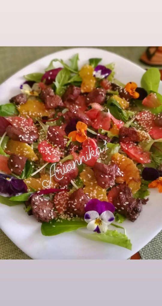 Тёплый салат с куриной печенью#чемпионатмира#россия