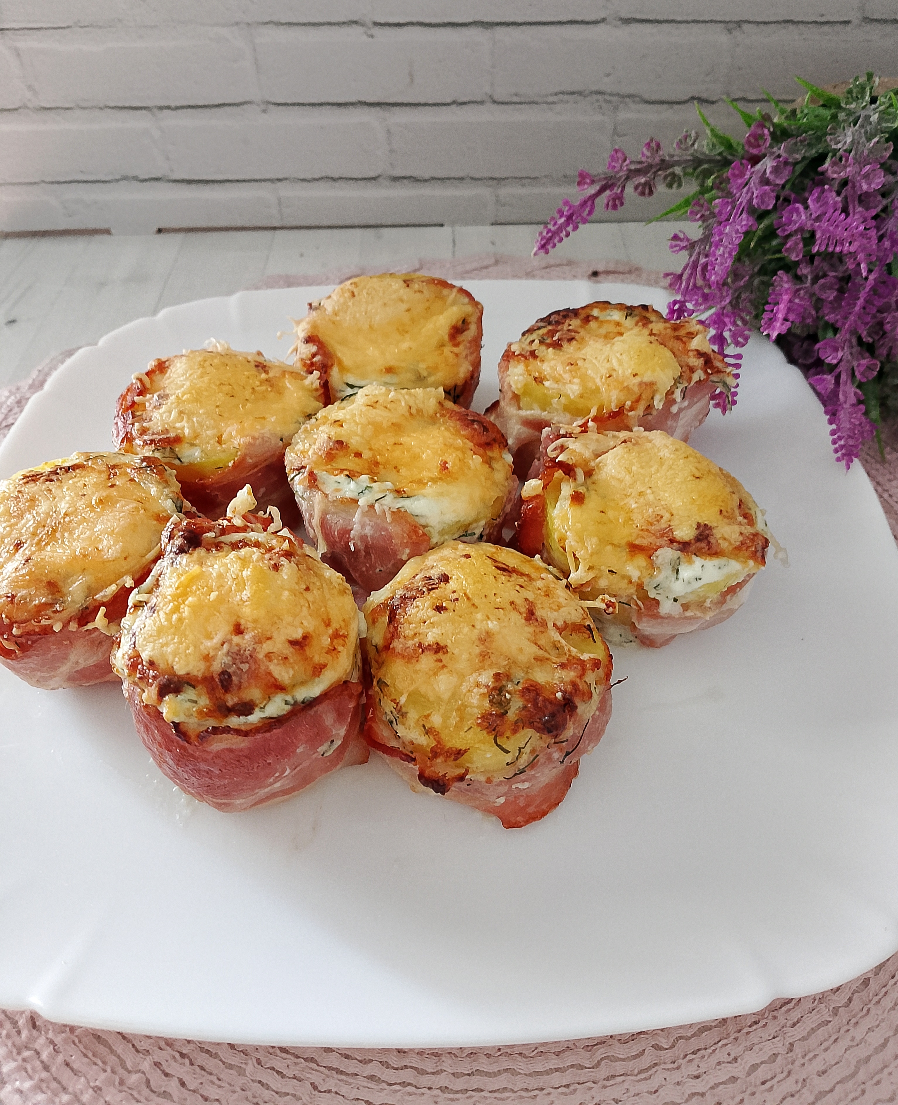 Картофель в сырном соусе и беконе запечённый в аэрогриле