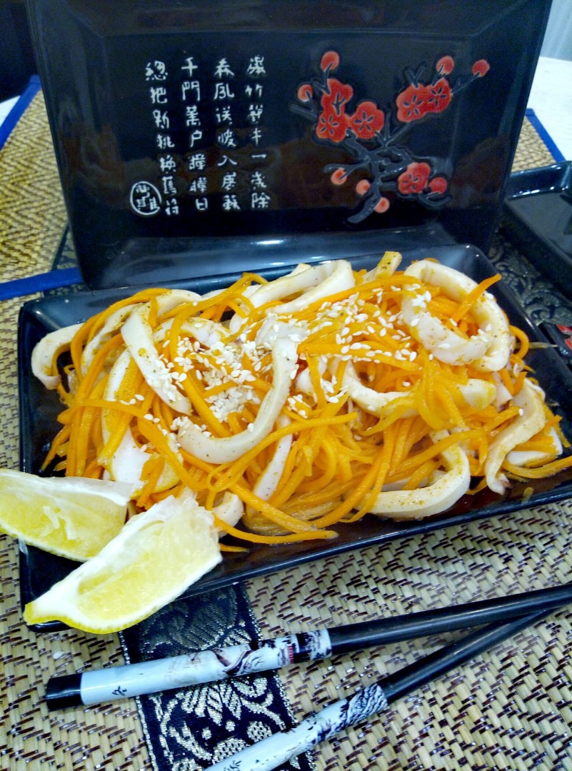 Салат кальмар с морковкой по-корейски
