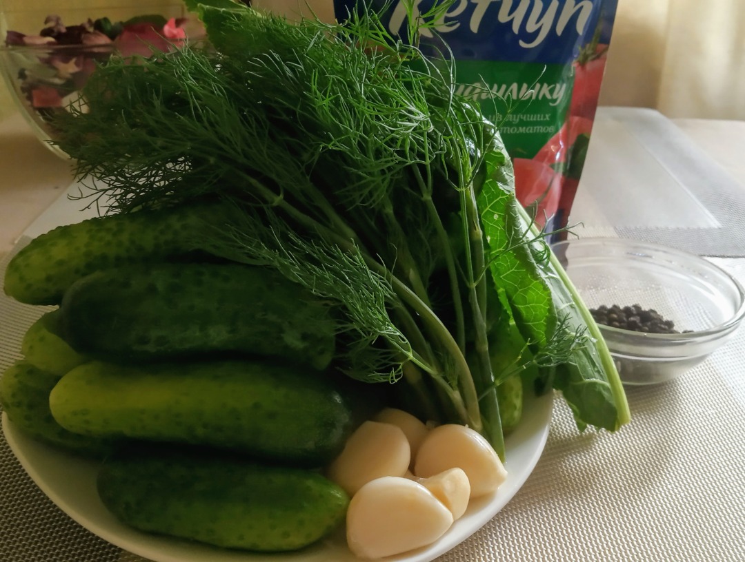 Огурчики маринованные с кетчупом🤗