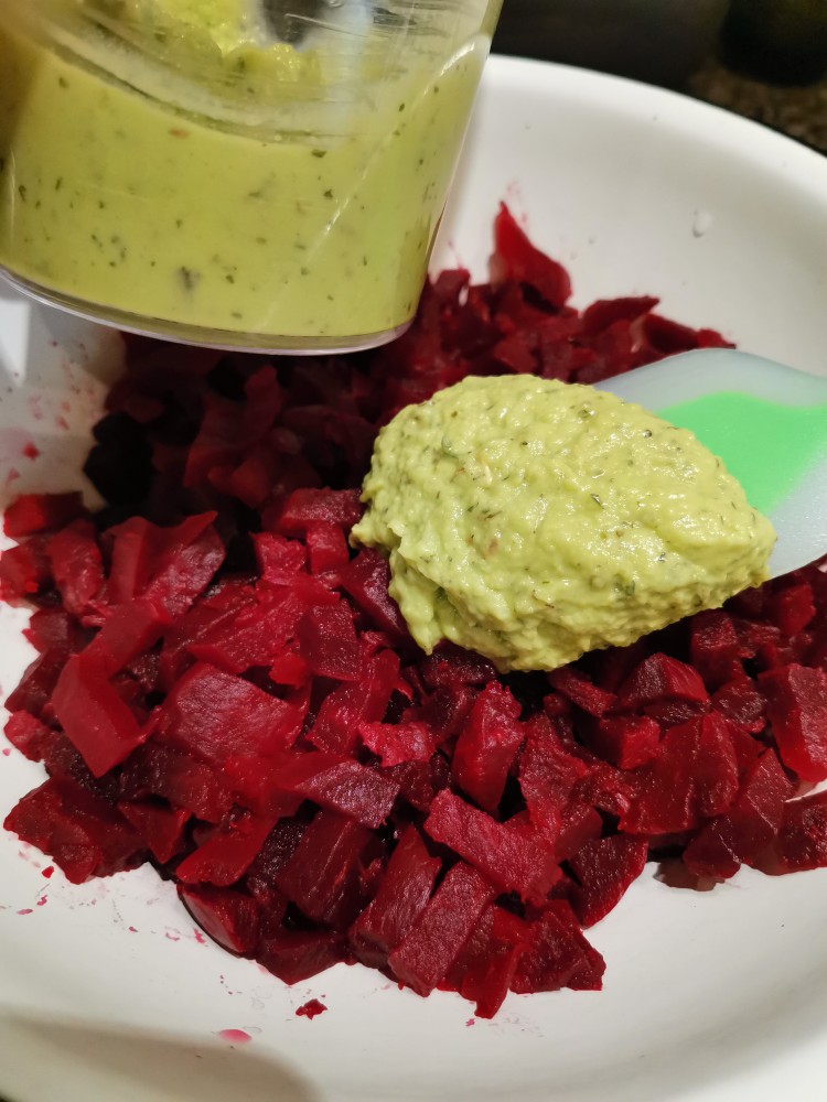 Соус из авокадо для салатов