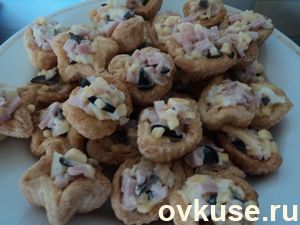 Тарталетки с салатиком