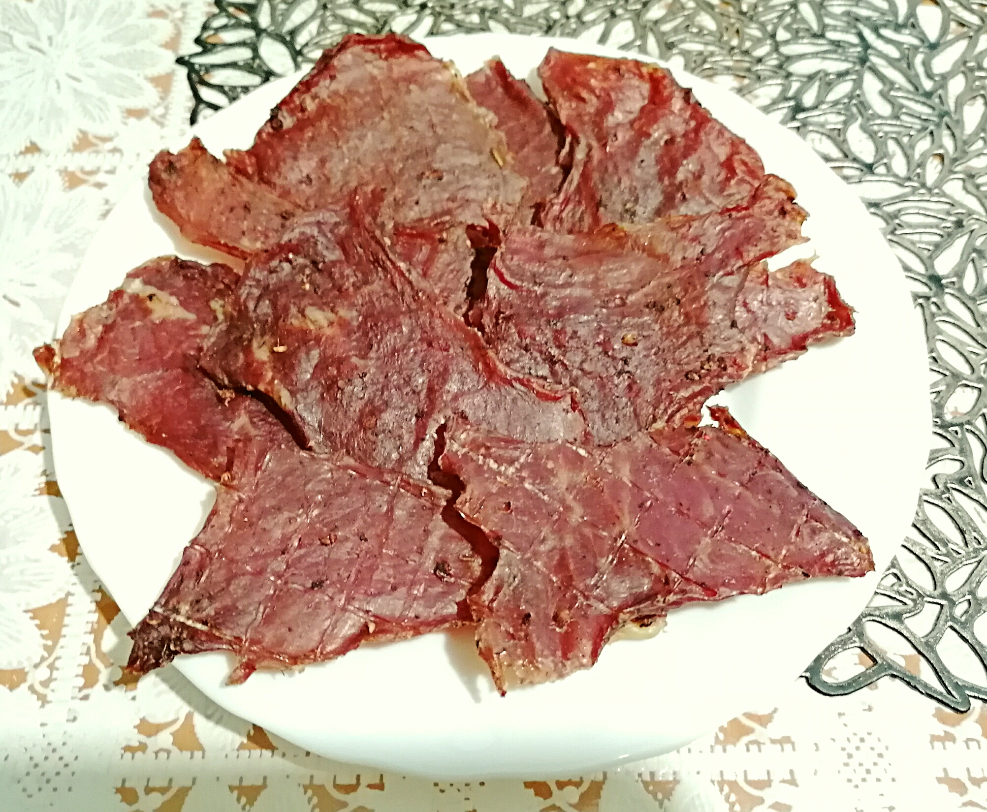 Мясные чипсы в домашних условиях из свинины рецепт фото пошагово и видео